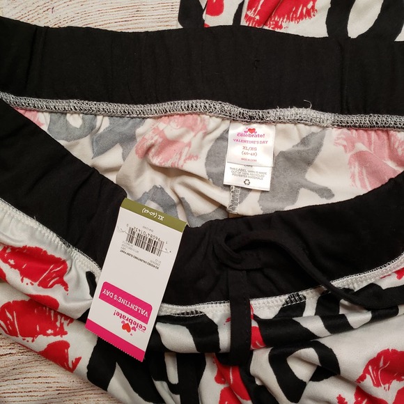 XOXO Lips Black Red White soft Unisex Pajama XL - Picture 4 of 4